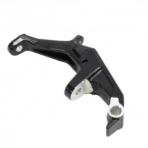 Кулак  поворотный правый черный для снегоходов Ski-Doo Summit REV-XM T3 